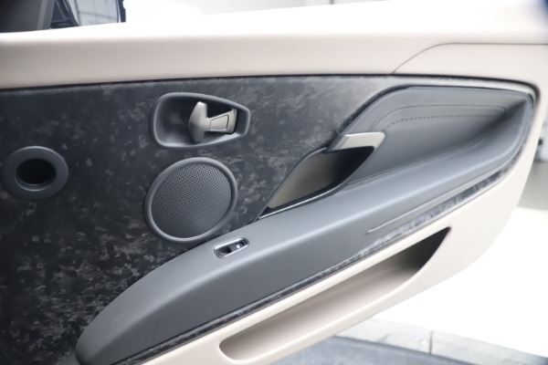 New 2021 Aston Martin DB11 Volante Convertible for sale $270,386 at Maserati of Westport in Westport CT 06880 24