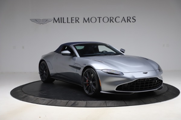 Used 2021 Aston Martin Vantage Roadster for sale $139,900 at Maserati of Westport in Westport CT 06880 20