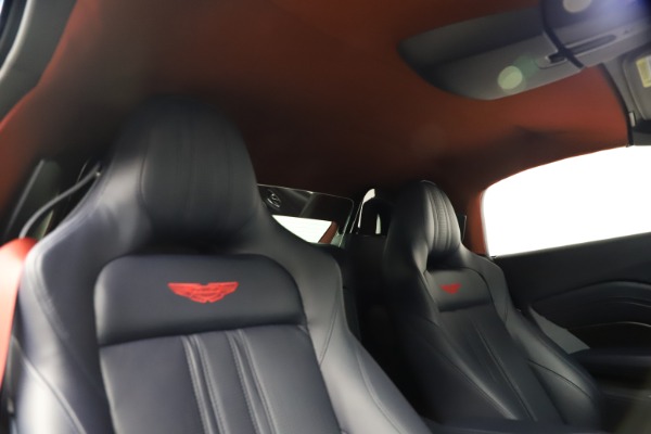 Used 2021 Aston Martin Vantage Roadster for sale $139,900 at Maserati of Westport in Westport CT 06880 25