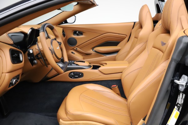 New 2021 Aston Martin Vantage Roadster Convertible for sale $205,686 at Maserati of Westport in Westport CT 06880 14