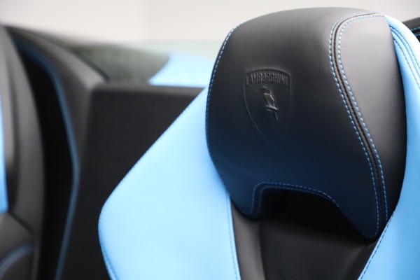 Used 2016 Lamborghini Huracan LP 610-4 Spyder for sale Sold at Maserati of Westport in Westport CT 06880 20