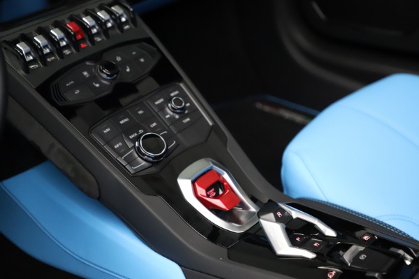 Used 2016 Lamborghini Huracan LP 610-4 Spyder for sale Sold at Maserati of Westport in Westport CT 06880 22