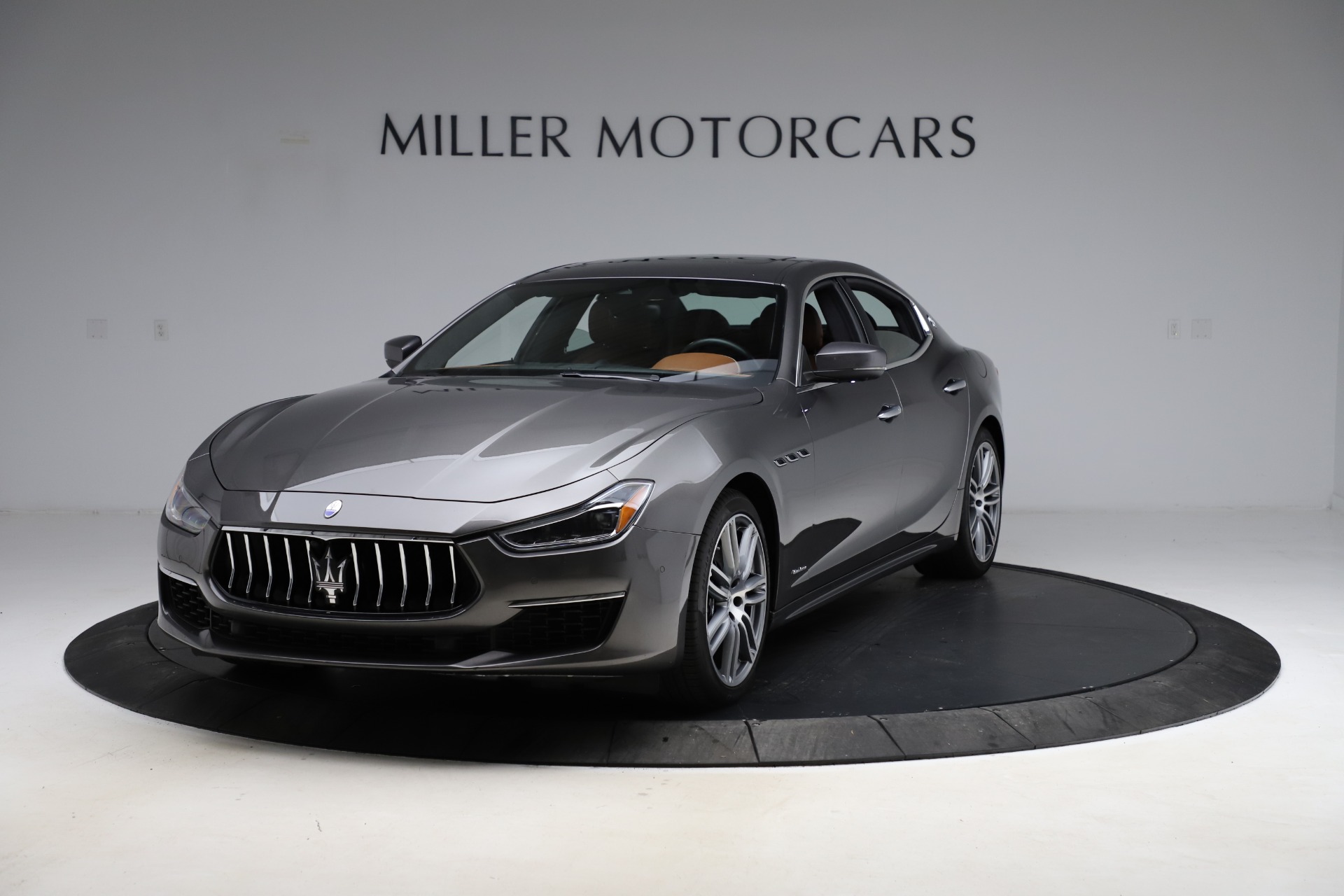 Used 2018 Maserati Ghibli SQ4 GranLusso for sale Sold at Maserati of Westport in Westport CT 06880 1