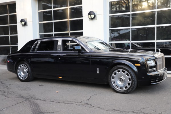 Used 2015 Rolls-Royce Phantom EWB for sale Sold at Maserati of Westport in Westport CT 06880 3