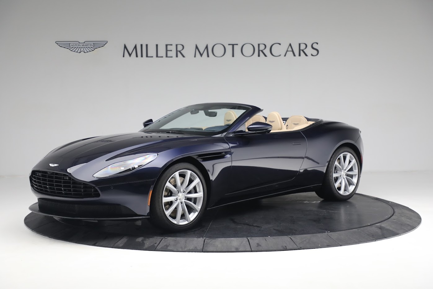 New 2021 Aston Martin DB11 Volante Convertible for sale $274,916 at Maserati of Westport in Westport CT 06880 1