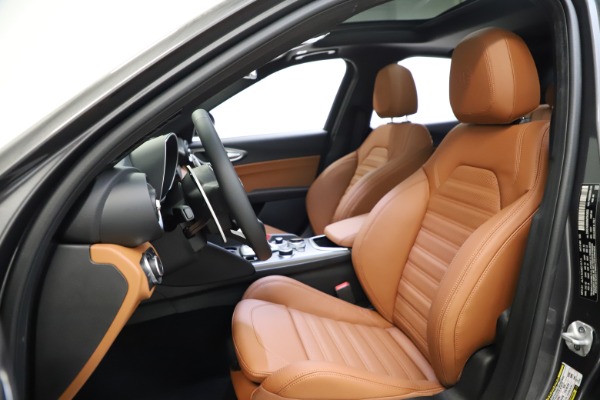 New 2021 Alfa Romeo Giulia Ti Sport Q4 for sale Sold at Maserati of Westport in Westport CT 06880 15