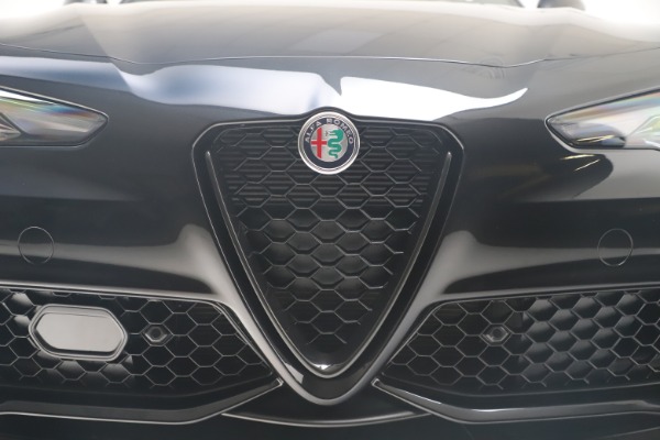 New 2021 Alfa Romeo Giulia Ti Sport Q4 for sale Sold at Maserati of Westport in Westport CT 06880 13
