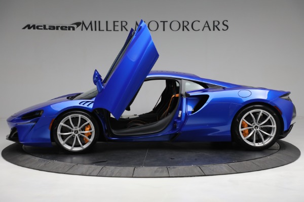 New 2023 McLaren Artura for sale $277,250 at Maserati of Westport in Westport CT 06880 14