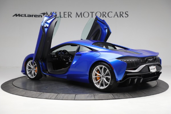 New 2023 McLaren Artura for sale $277,250 at Maserati of Westport in Westport CT 06880 15