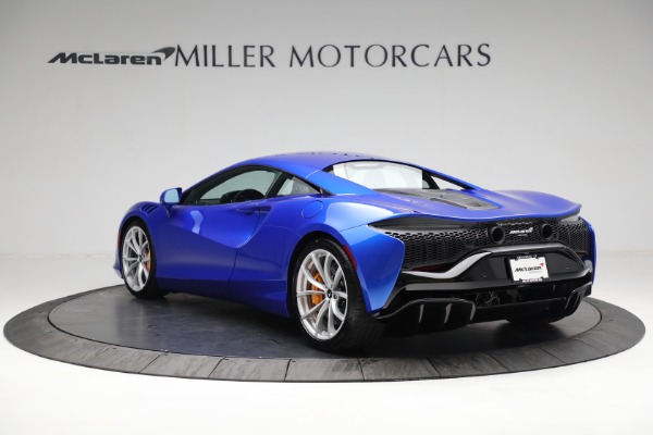 New 2023 McLaren Artura for sale $277,250 at Maserati of Westport in Westport CT 06880 4