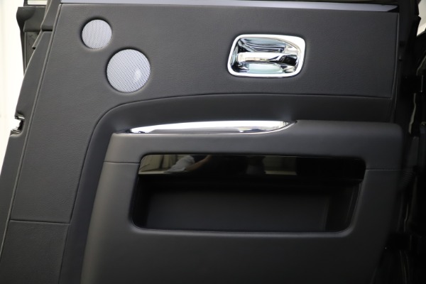Used 2016 Rolls-Royce Ghost for sale $165,900 at Maserati of Westport in Westport CT 06880 18