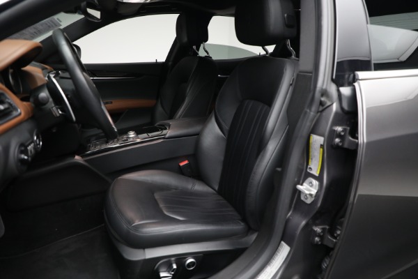 Used 2021 Maserati Ghibli S Q4 for sale Sold at Maserati of Westport in Westport CT 06880 16