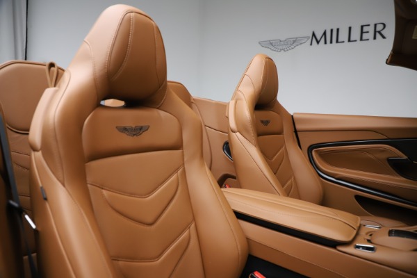 New 2021 Aston Martin DBS Superleggera Volante for sale $392,916 at Maserati of Westport in Westport CT 06880 24