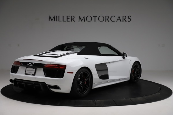 Used 2018 Audi R8 Spyder for sale Sold at Maserati of Westport in Westport CT 06880 17