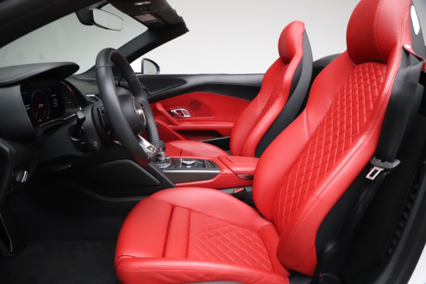 Used 2018 Audi R8 Spyder for sale Sold at Maserati of Westport in Westport CT 06880 20