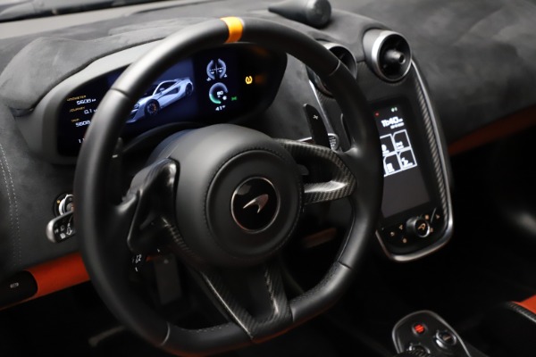 Used 2019 McLaren 600LT for sale $234,900 at Maserati of Westport in Westport CT 06880 18