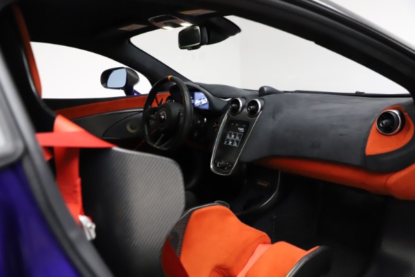 Used 2019 McLaren 600LT for sale $234,900 at Maserati of Westport in Westport CT 06880 19