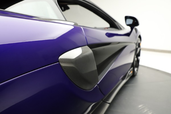 Used 2019 McLaren 600LT for sale $234,900 at Maserati of Westport in Westport CT 06880 24