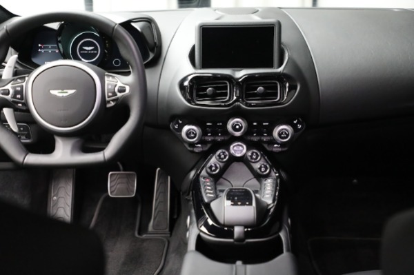 Used 2021 Aston Martin Vantage for sale $134,900 at Maserati of Westport in Westport CT 06880 18