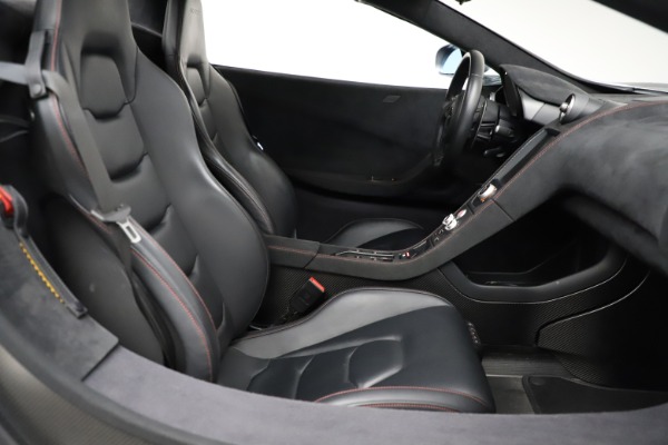 Used 2016 McLaren 675LT Spider for sale $275,900 at Maserati of Westport in Westport CT 06880 26
