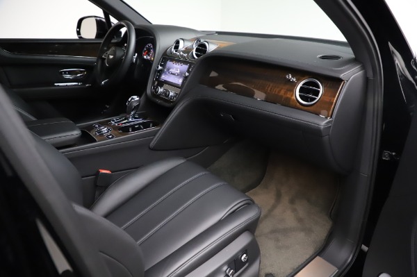 Used 2018 Bentley Bentayga Onyx Edition for sale $146,900 at Maserati of Westport in Westport CT 06880 25
