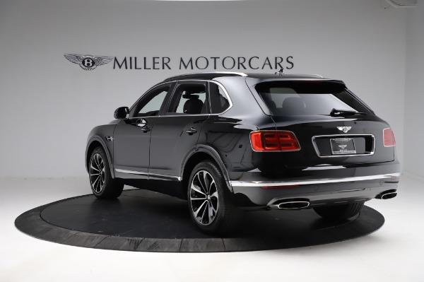 Used 2018 Bentley Bentayga Onyx Edition for sale $146,900 at Maserati of Westport in Westport CT 06880 5