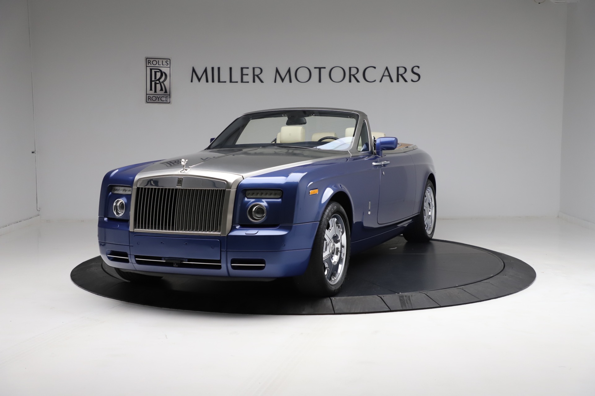 Used 2009 Rolls-Royce Phantom Drophead Coupe for sale Sold at Maserati of Westport in Westport CT 06880 1