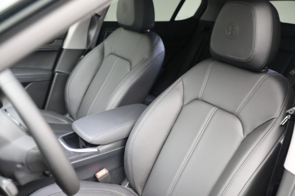Used 2021 Alfa Romeo Stelvio Q4 for sale $28,900 at Maserati of Westport in Westport CT 06880 15