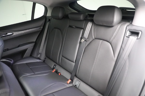 Used 2021 Alfa Romeo Stelvio Q4 for sale $28,900 at Maserati of Westport in Westport CT 06880 19