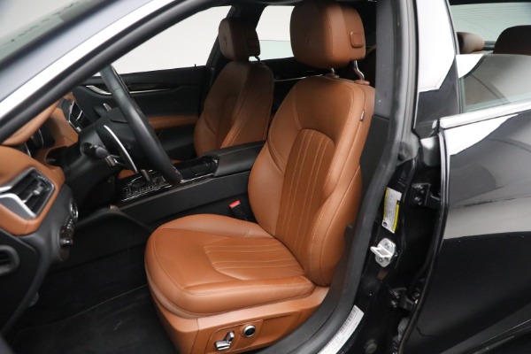 Used 2021 Maserati Ghibli S Q4 for sale Sold at Maserati of Westport in Westport CT 06880 28