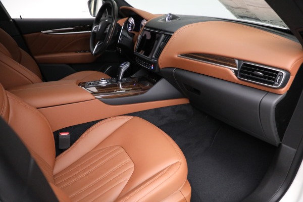 New 2021 Maserati Levante Q4 GranLusso for sale $89,735 at Maserati of Westport in Westport CT 06880 22