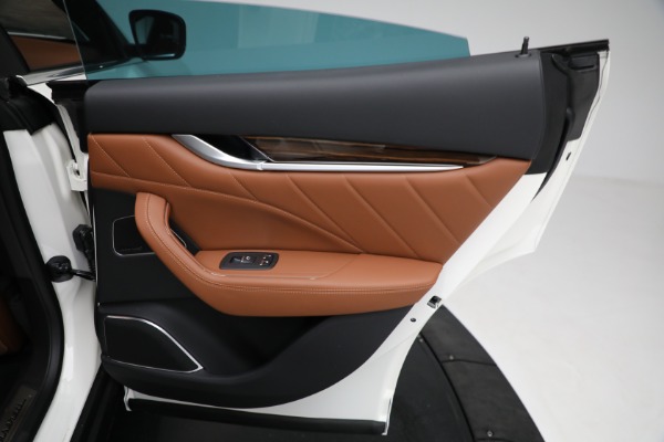 New 2021 Maserati Levante Q4 GranLusso for sale $89,735 at Maserati of Westport in Westport CT 06880 26