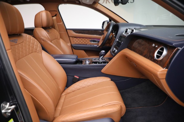Used 2018 Bentley Bentayga W12 Signature for sale $109,900 at Maserati of Westport in Westport CT 06880 25