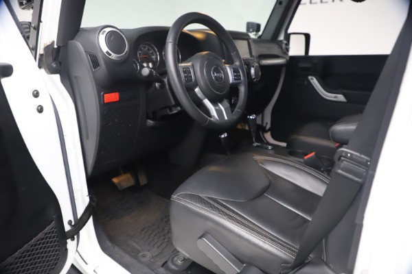 Used 2015 Jeep Wrangler Unlimited Rubicon Hard Rock for sale Sold at Maserati of Westport in Westport CT 06880 14