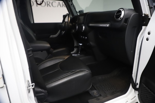 Used 2015 Jeep Wrangler Unlimited Rubicon Hard Rock for sale Sold at Maserati of Westport in Westport CT 06880 17