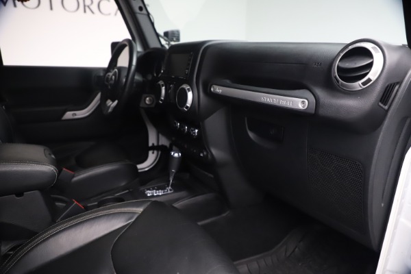 Used 2015 Jeep Wrangler Unlimited Rubicon Hard Rock for sale Sold at Maserati of Westport in Westport CT 06880 27