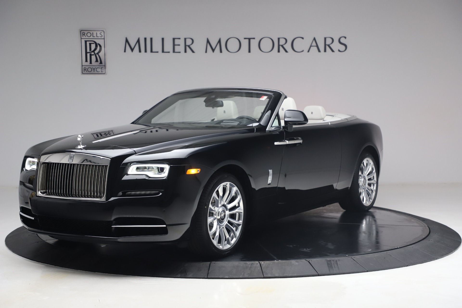 New 2021 Rolls-Royce Dawn for sale $391,350 at Maserati of Westport in Westport CT 06880 1