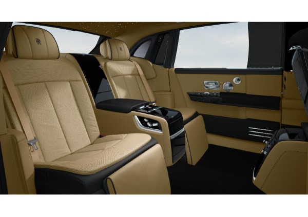 New 2022 Rolls-Royce Phantom EWB for sale Sold at Maserati of Westport in Westport CT 06880 6