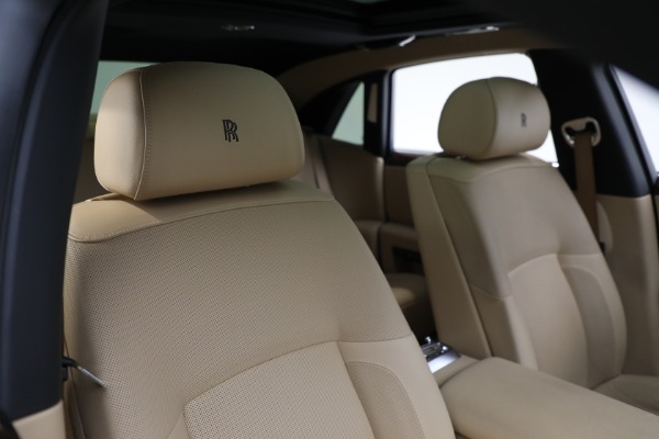 Used 2011 Rolls-Royce Ghost for sale Sold at Maserati of Westport in Westport CT 06880 15