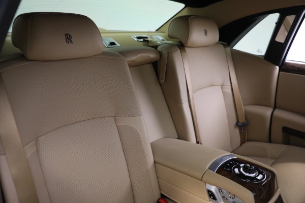 Used 2011 Rolls-Royce Ghost for sale Sold at Maserati of Westport in Westport CT 06880 17