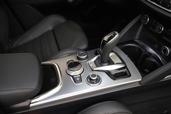 New 2021 Alfa Romeo Stelvio Ti Sport Q4 for sale Sold at Maserati of Westport in Westport CT 06880 22