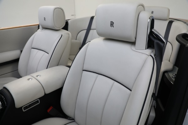 Used 2017 Rolls-Royce Phantom Drophead Coupe for sale Sold at Maserati of Westport in Westport CT 06880 18
