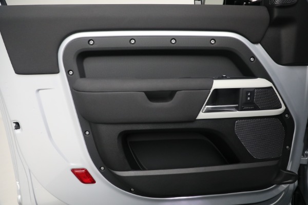 Used 2021 Land Rover Defender 90 X-Dynamic S for sale Sold at Maserati of Westport in Westport CT 06880 17