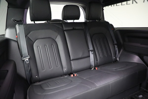 Used 2021 Land Rover Defender 90 X-Dynamic S for sale Sold at Maserati of Westport in Westport CT 06880 21