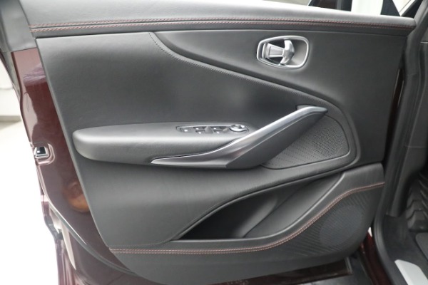 New 2021 Aston Martin DBX for sale $196,386 at Maserati of Westport in Westport CT 06880 20
