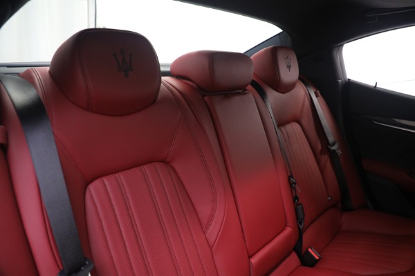 New 2021 Maserati Ghibli SQ4 GranLusso for sale Sold at Maserati of Westport in Westport CT 06880 24