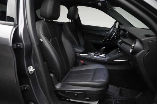 Used 2022 Alfa Romeo Stelvio Sprint for sale $29,900 at Maserati of Westport in Westport CT 06880 13