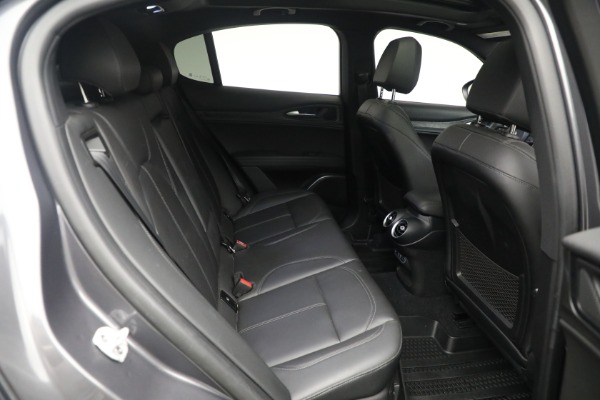 Used 2022 Alfa Romeo Stelvio Sprint for sale $29,900 at Maserati of Westport in Westport CT 06880 16
