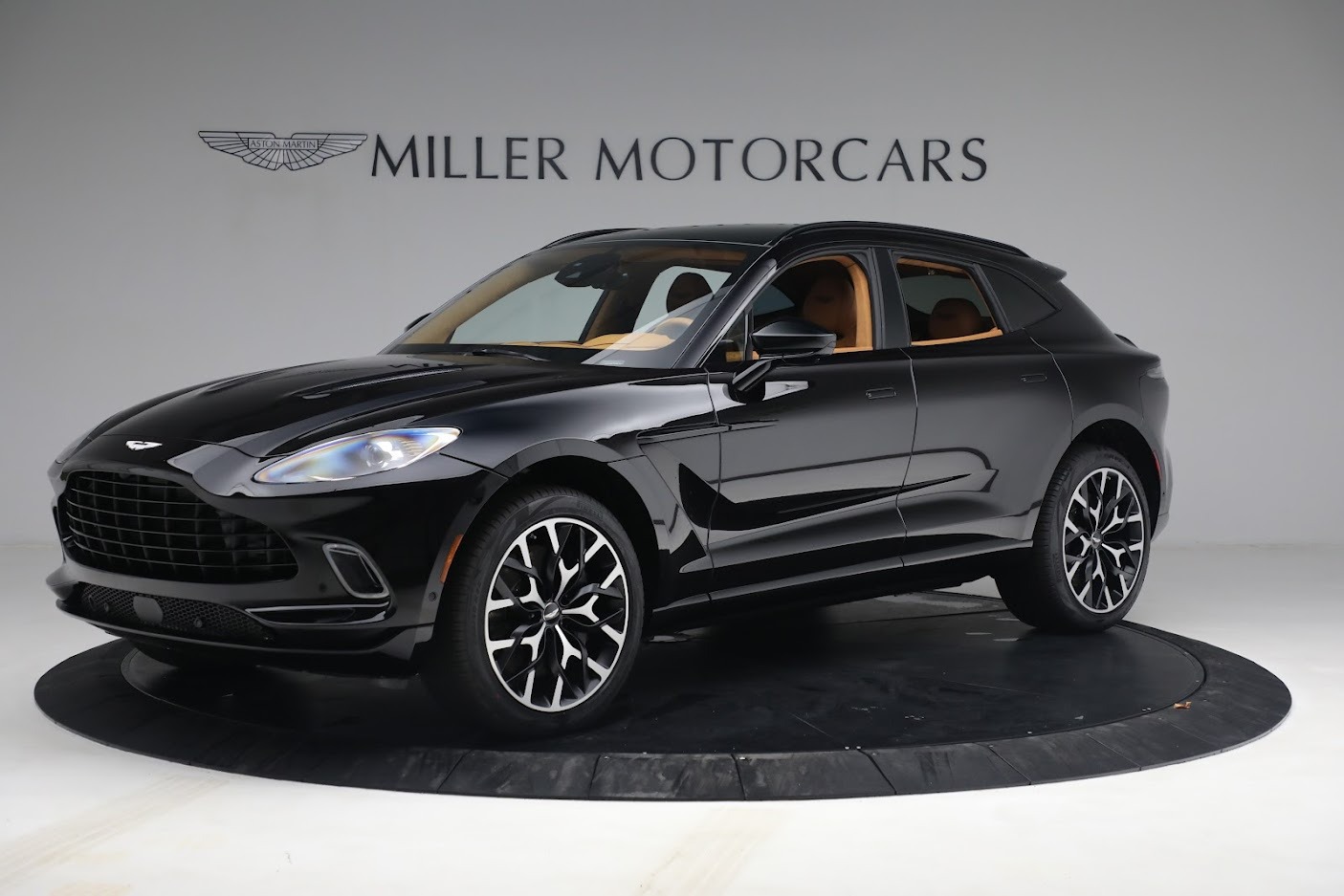 Used 2021 Aston Martin DBX for sale $185,900 at Maserati of Westport in Westport CT 06880 1