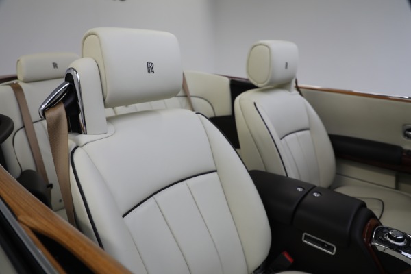 Used 2015 Rolls-Royce Phantom Drophead Coupe for sale Sold at Maserati of Westport in Westport CT 06880 26